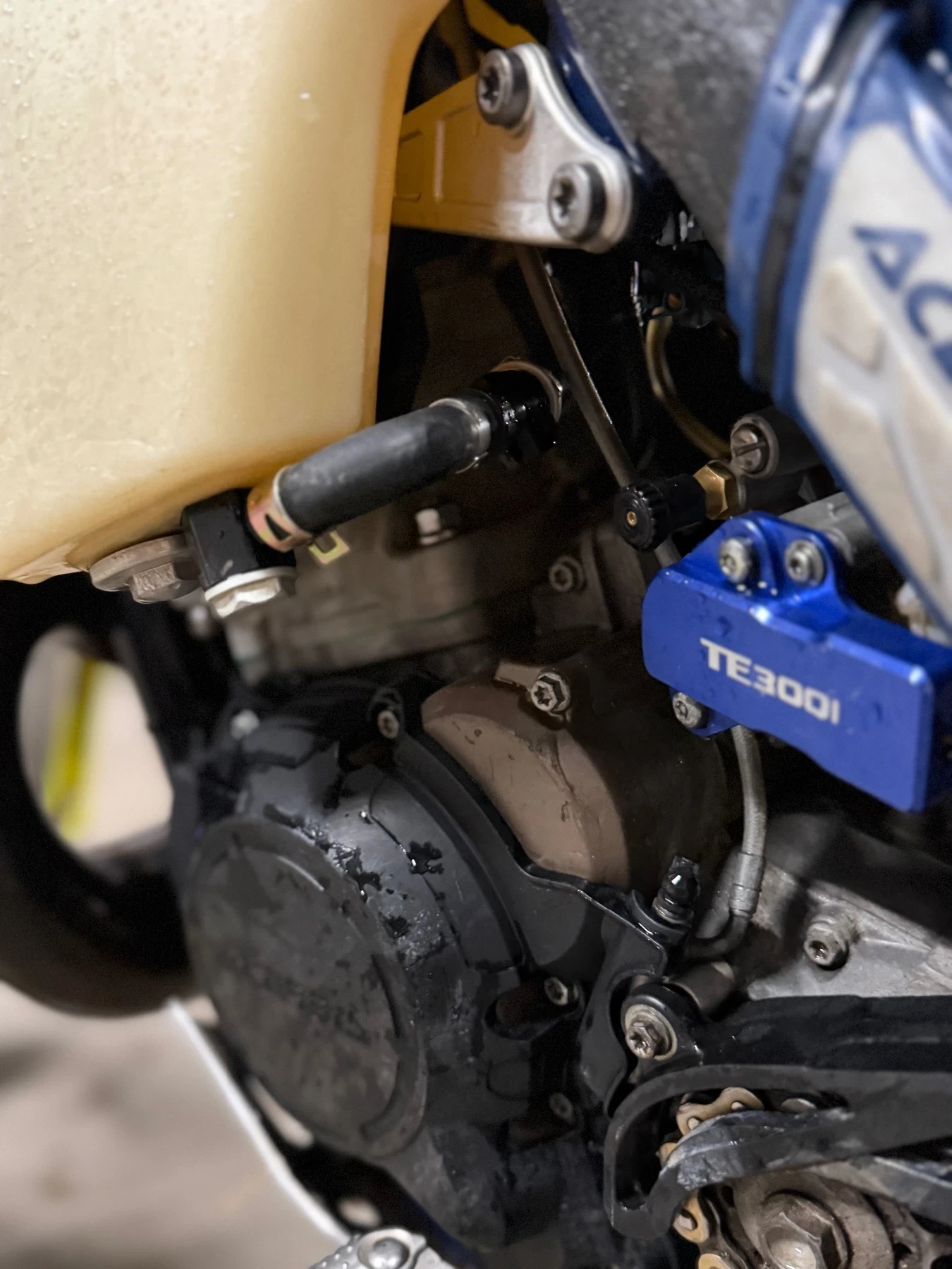 Husqvarna TE 300 TSP, КАПЛИ, МУСОВЕ, снимка 10 - Мотоциклети и мототехника - 55744398