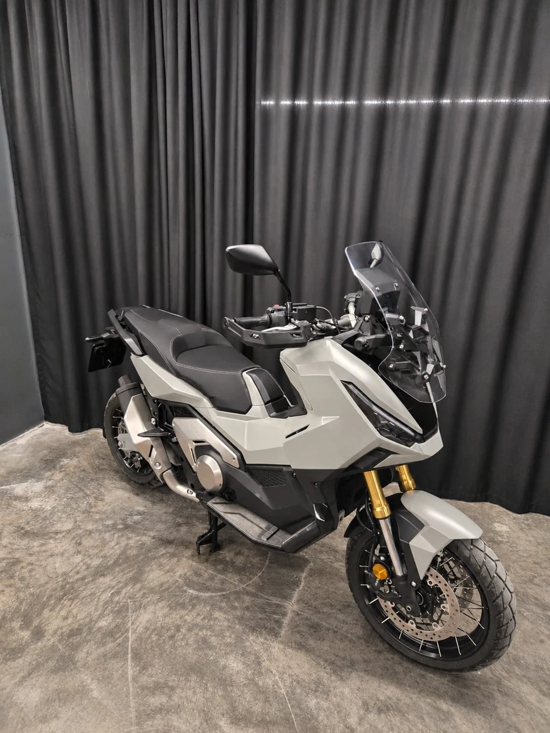Honda X-ADV, снимка 3 - Мотоциклети и мототехника - 56660256