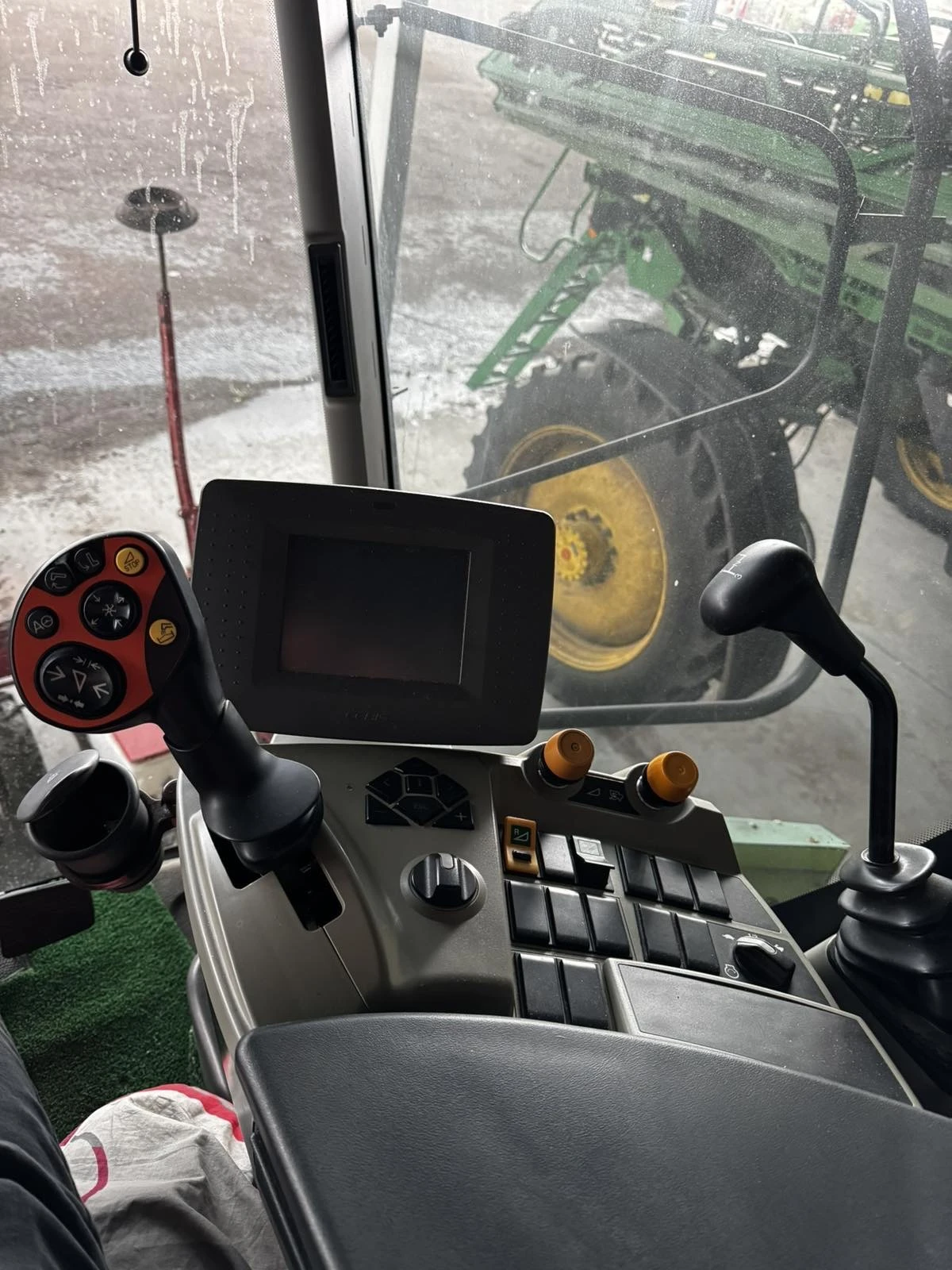 Комбайн Claas TUCANO 430 + C600 + ТАВА ЗА РАПИЦА ЛИЗИНГ, снимка 3 - Селскостопанска техника - 54598223