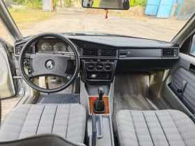 Mercedes-Benz 190, снимка 13