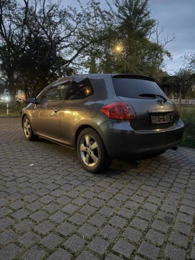Toyota Auris 2.2D - 7499 лв. - 27756446 | Car24.bg