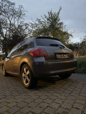 Toyota Auris 2.2D - 7499 лв. - 27756446 | Car24.bg