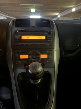 Toyota Auris 2.2D - 7499 лв. - 27756446 | Car24.bg