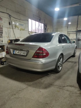     Mercedes-Benz E 240 avant-garde 4x4 