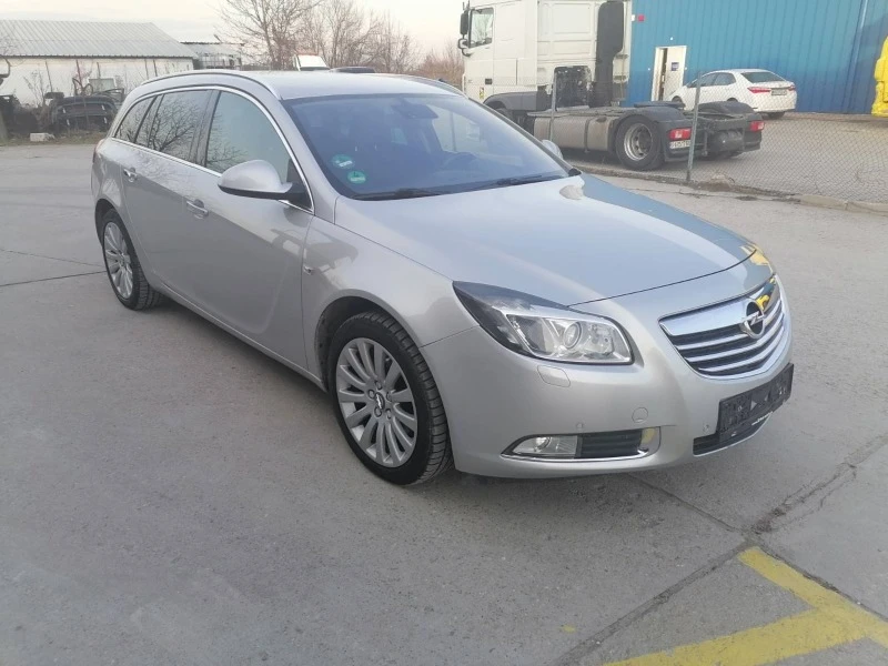 Opel Insignia 2.0 , снимка 1 - Автомобили и джипове - 49445877