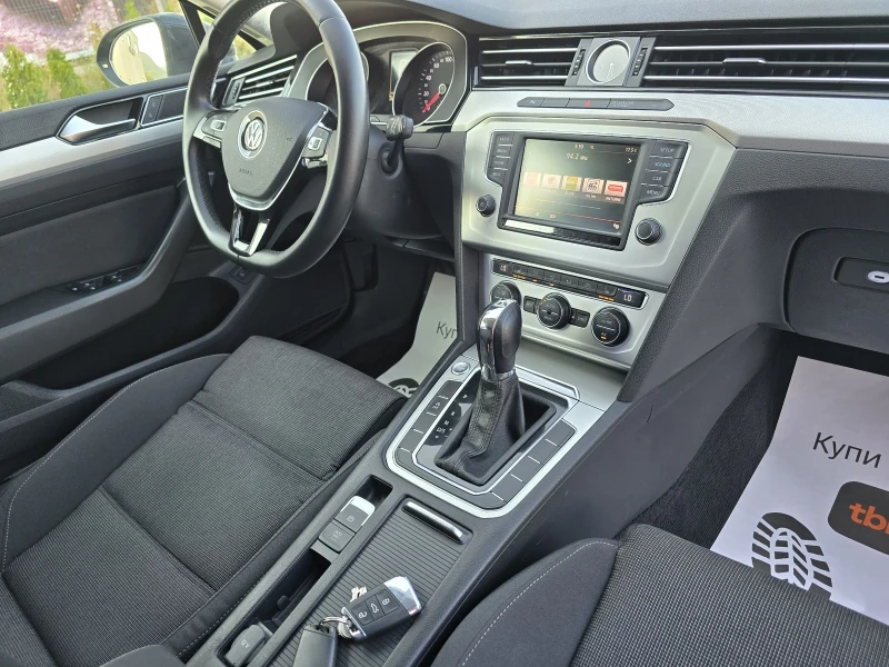 VW Passat 2.0tdi 150k.c * DSG * ACC * Масаж * Евро6 * ЛИЗИНГ, снимка 15 - Автомобили и джипове - 46907214