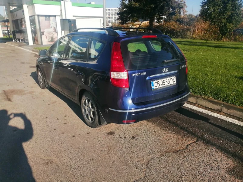 Hyundai I30 1.6 бензин, с газова уредба , снимка 4 - Автомобили и джипове - 47747683