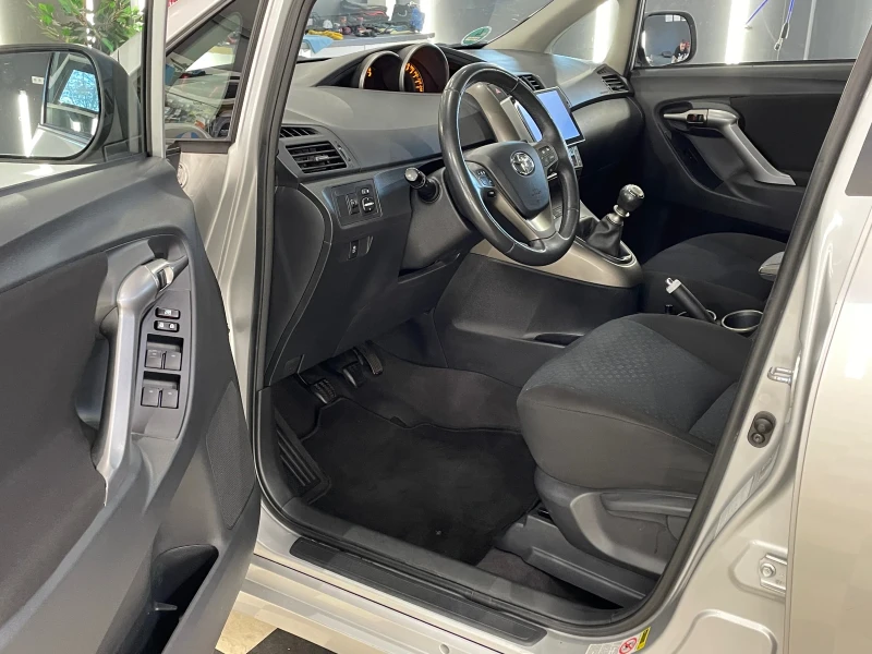 Toyota Verso  EXECUTIVE NAVI TOP, снимка 7 - Автомобили и джипове - 47809515