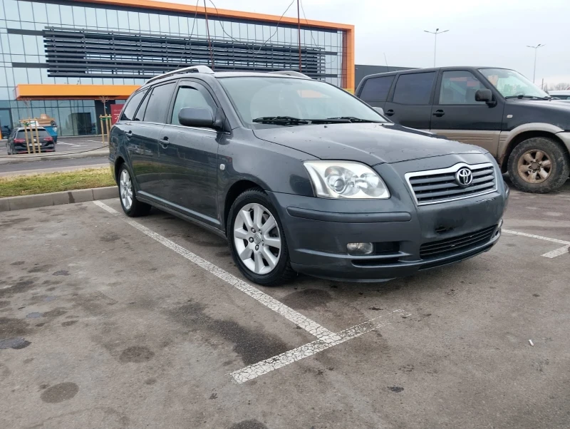 Toyota Avensis, снимка 4 - Автомобили и джипове - 48798704