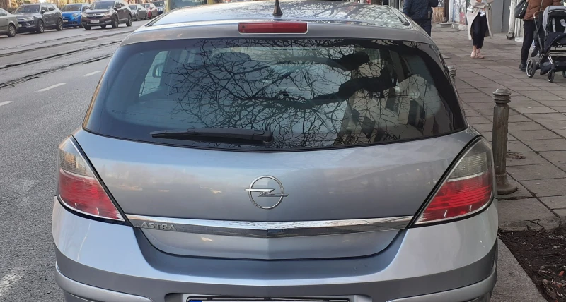 Opel Astra H, снимка 2 - Автомобили и джипове - 48880008