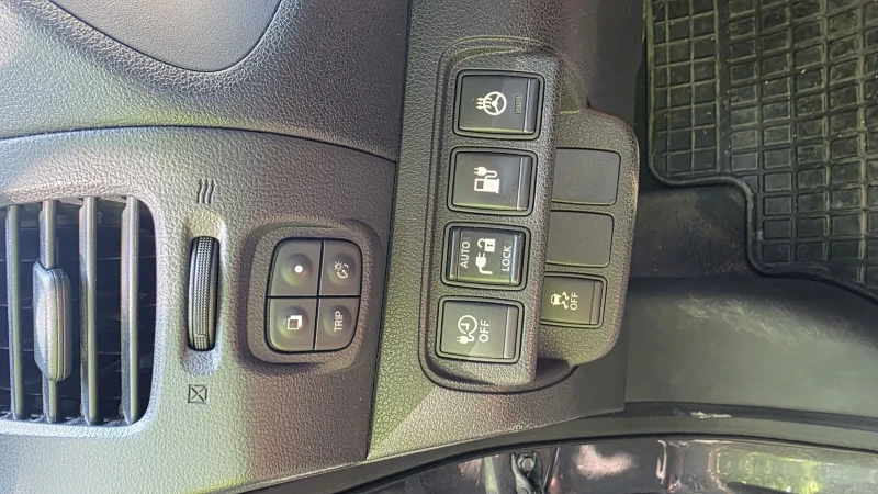 Nissan Leaf , снимка 6 - Автомобили и джипове - 52257625