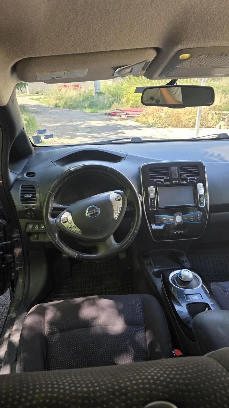 Nissan Leaf , снимка 5 - Автомобили и джипове - 52257625