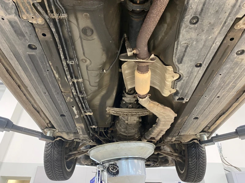 Lexus IS 200, снимка 16 - Автомобили и джипове - 52802479