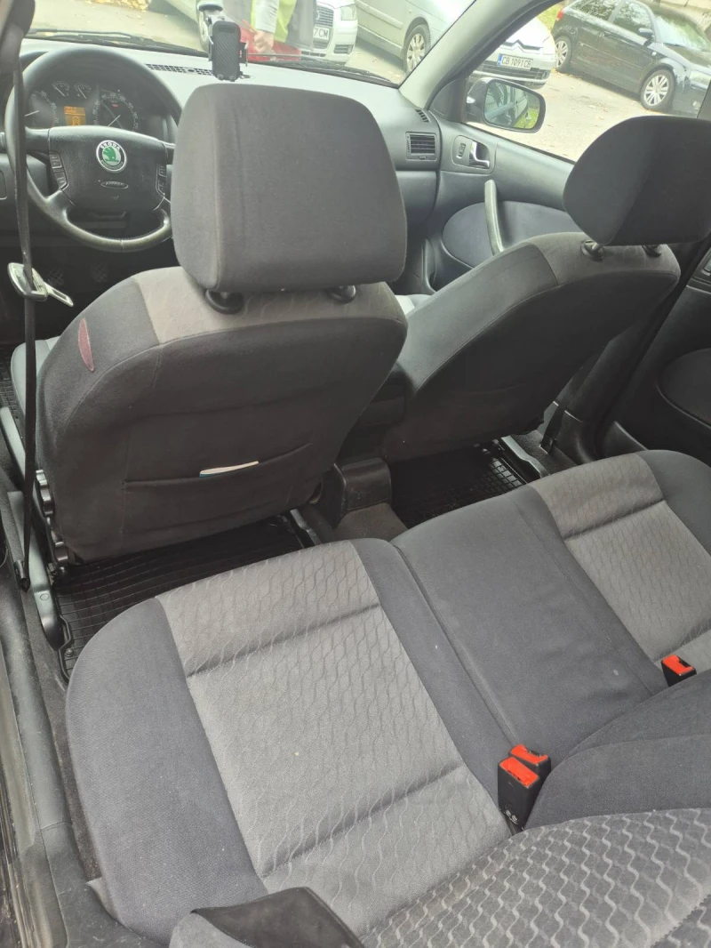 Skoda Octavia, снимка 7 - Автомобили и джипове - 52324236