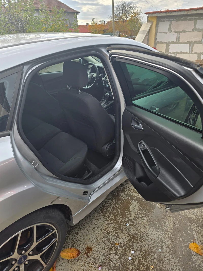 Ford Focus SE, снимка 7 - Автомобили и джипове - 53186486