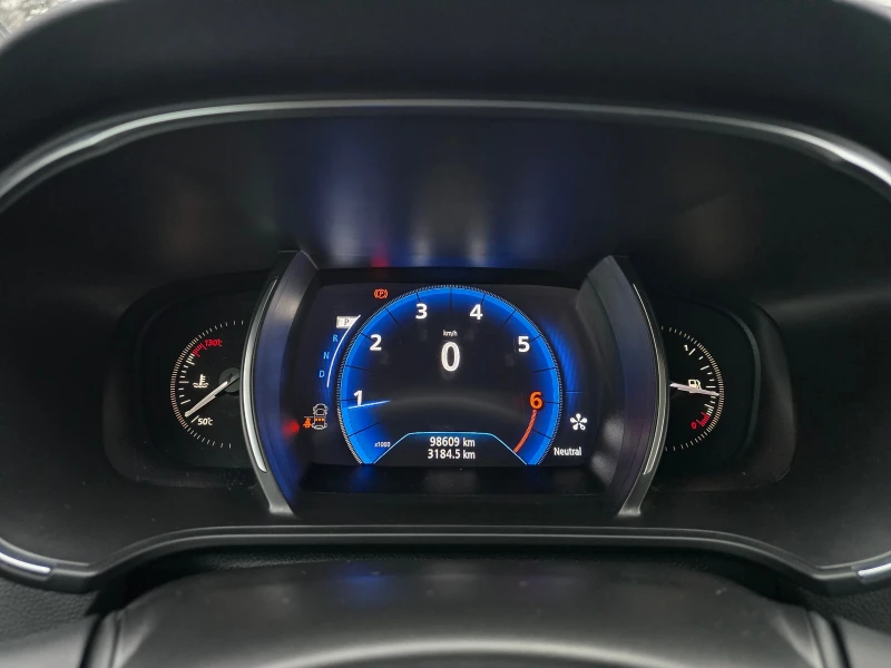 Renault Megane 1.3 Tce ZEN+ , снимка 11 - Автомобили и джипове - 53203731