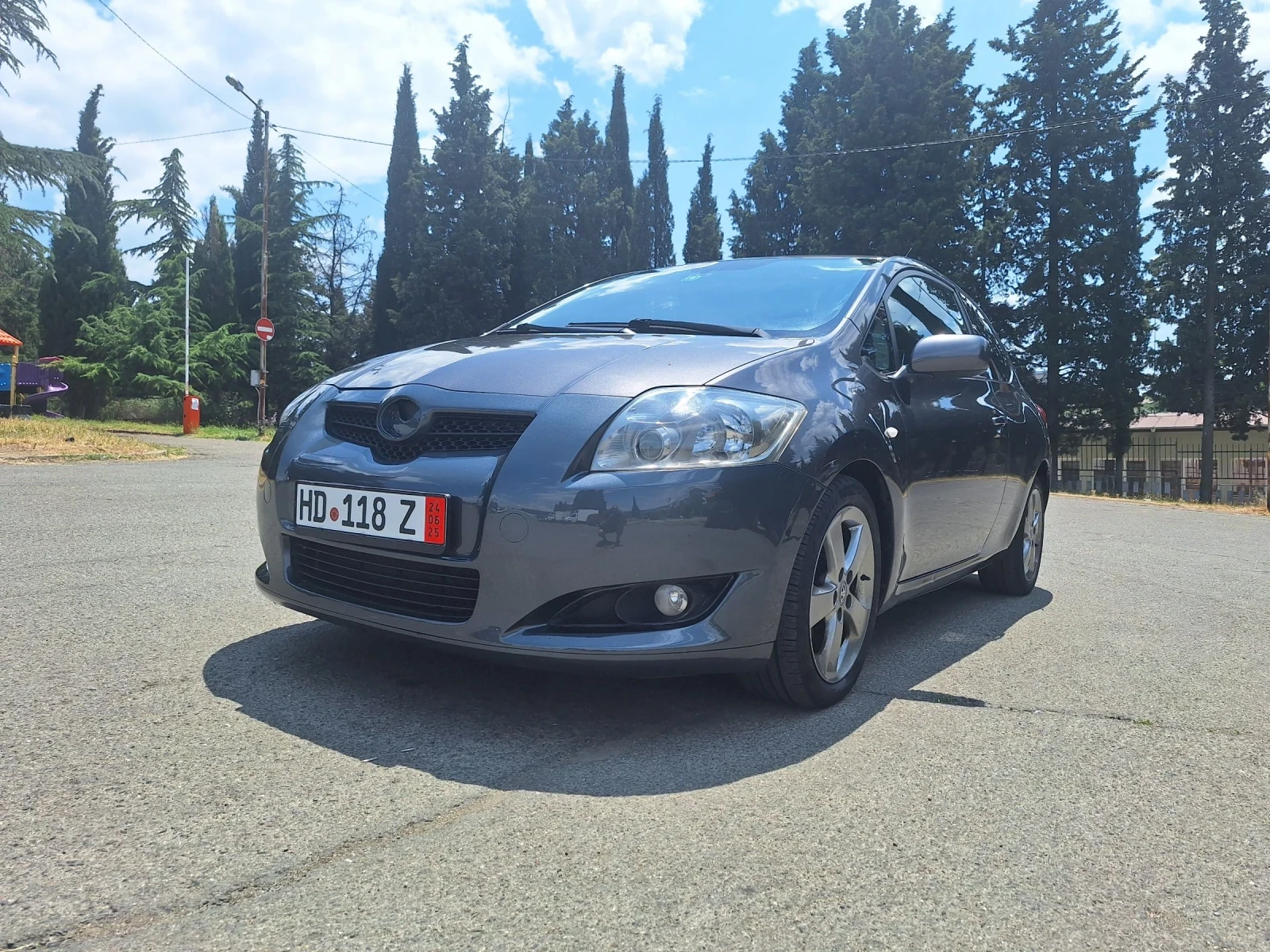 Toyota Auris 2.2D - изображение 2
