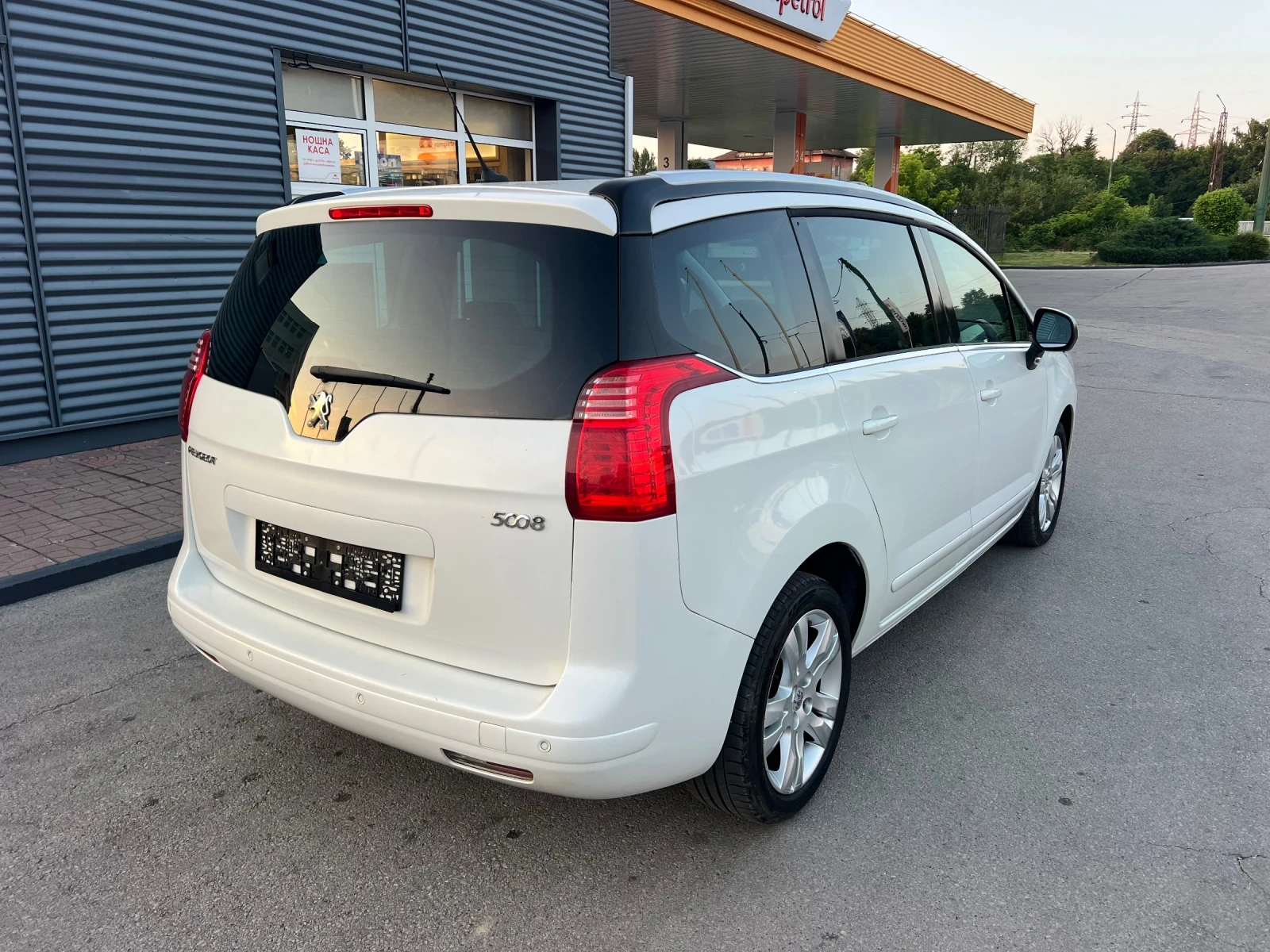Peugeot 5008 1.6HDI/7МЕСТА/ЕВРО5 - изображение 4
