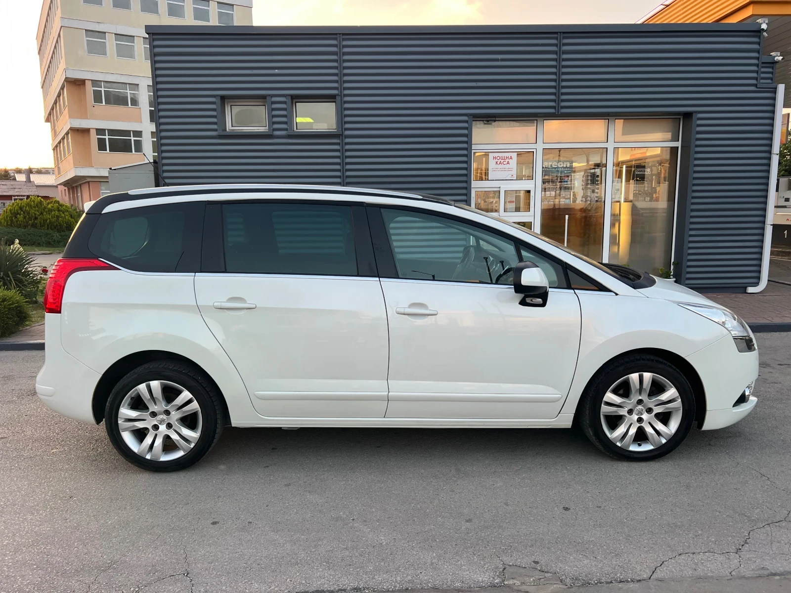 Peugeot 5008 1.6HDI/7МЕСТА/ЕВРО5 - изображение 7