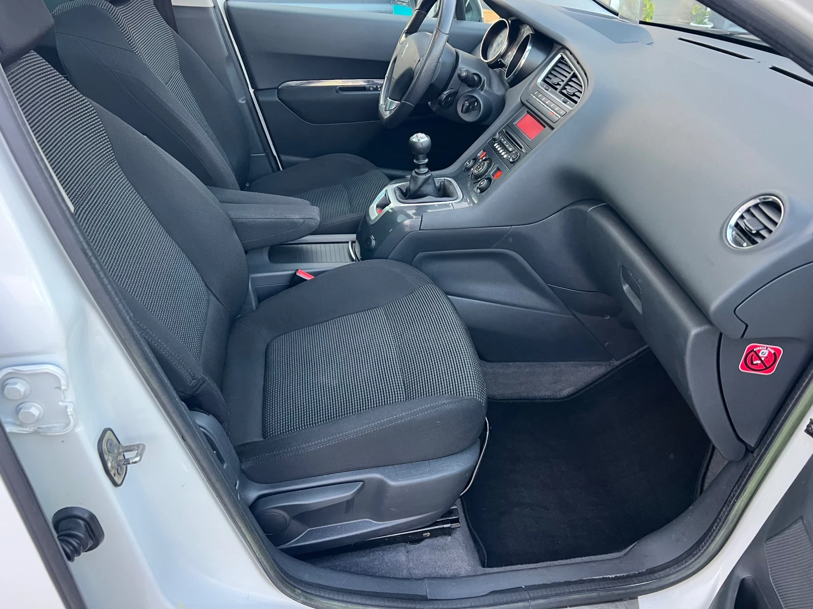 Peugeot 5008 1.6HDI/7МЕСТА/ЕВРО5 | Mobile.bg — изображение 14