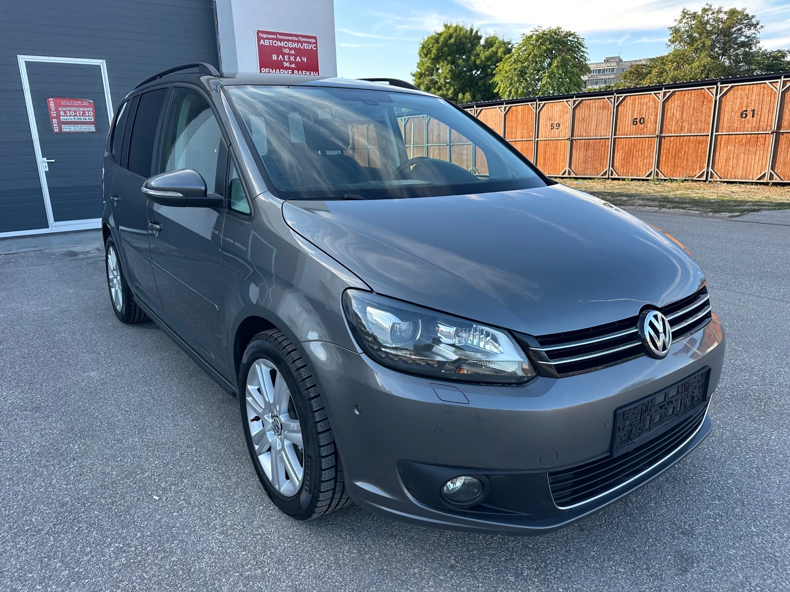 VW Touran 2.0TDI High-Line - изображение 9