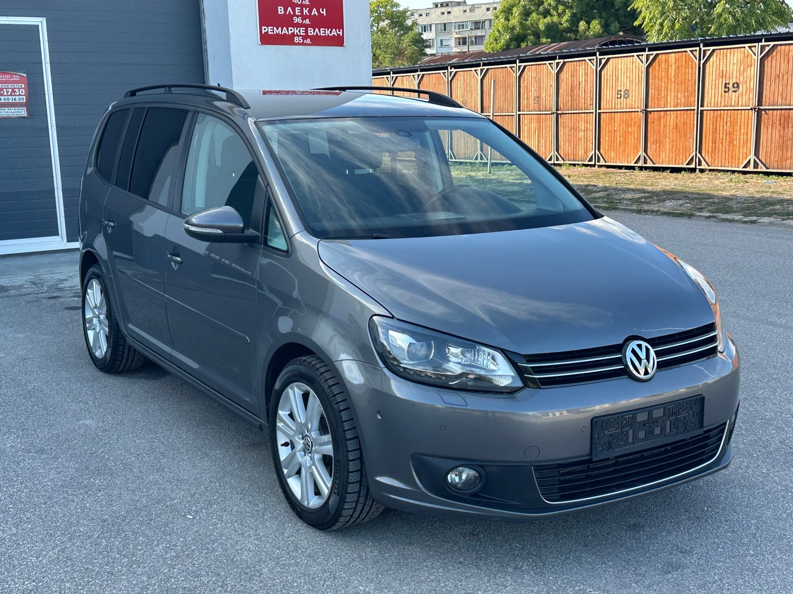 VW Touran 2.0TDI High-Line - изображение 10