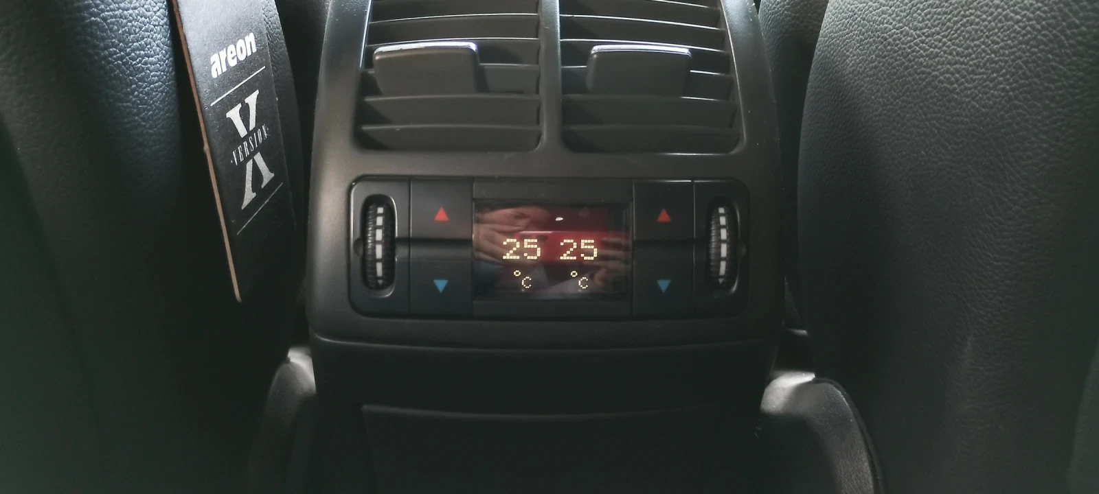 Mercedes-Benz E 240 4matic - изображение 10