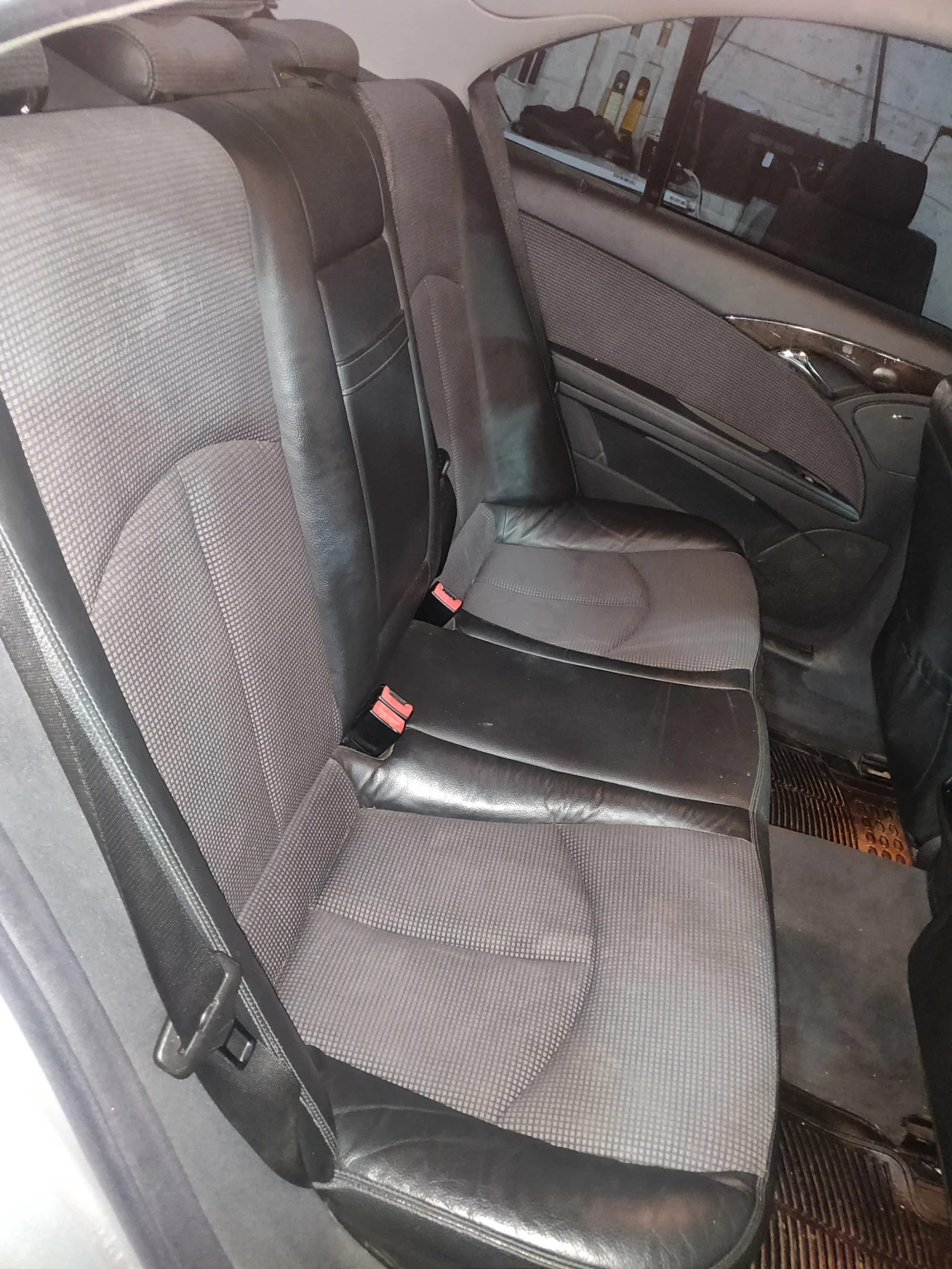 Mercedes-Benz E 240 avant-garde 4x4  | Mobile.bg   12