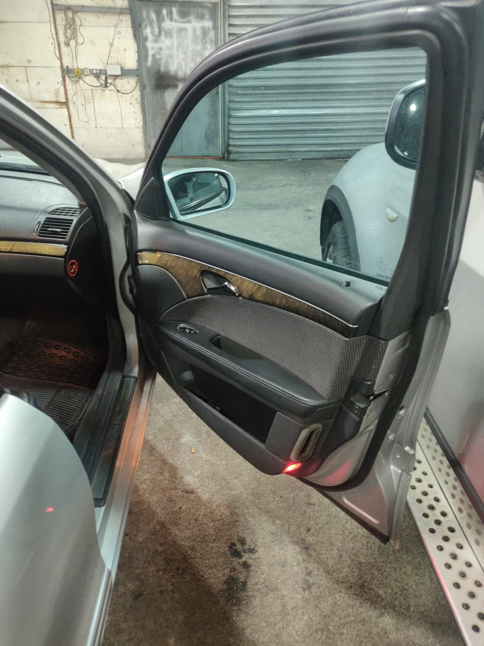 Mercedes-Benz E 240 avant-garde 4x4  | Mobile.bg   7