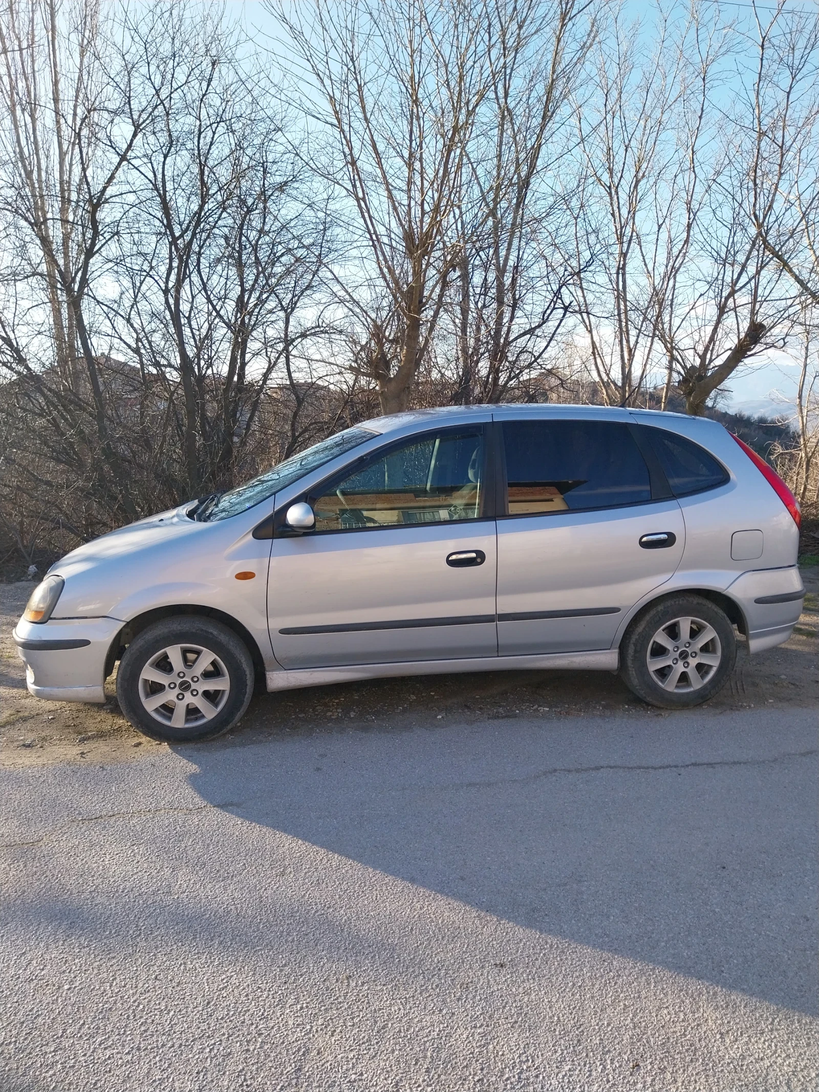 Nissan Almera tino 1i8 ���  | Mobile.bg � ����������� 1