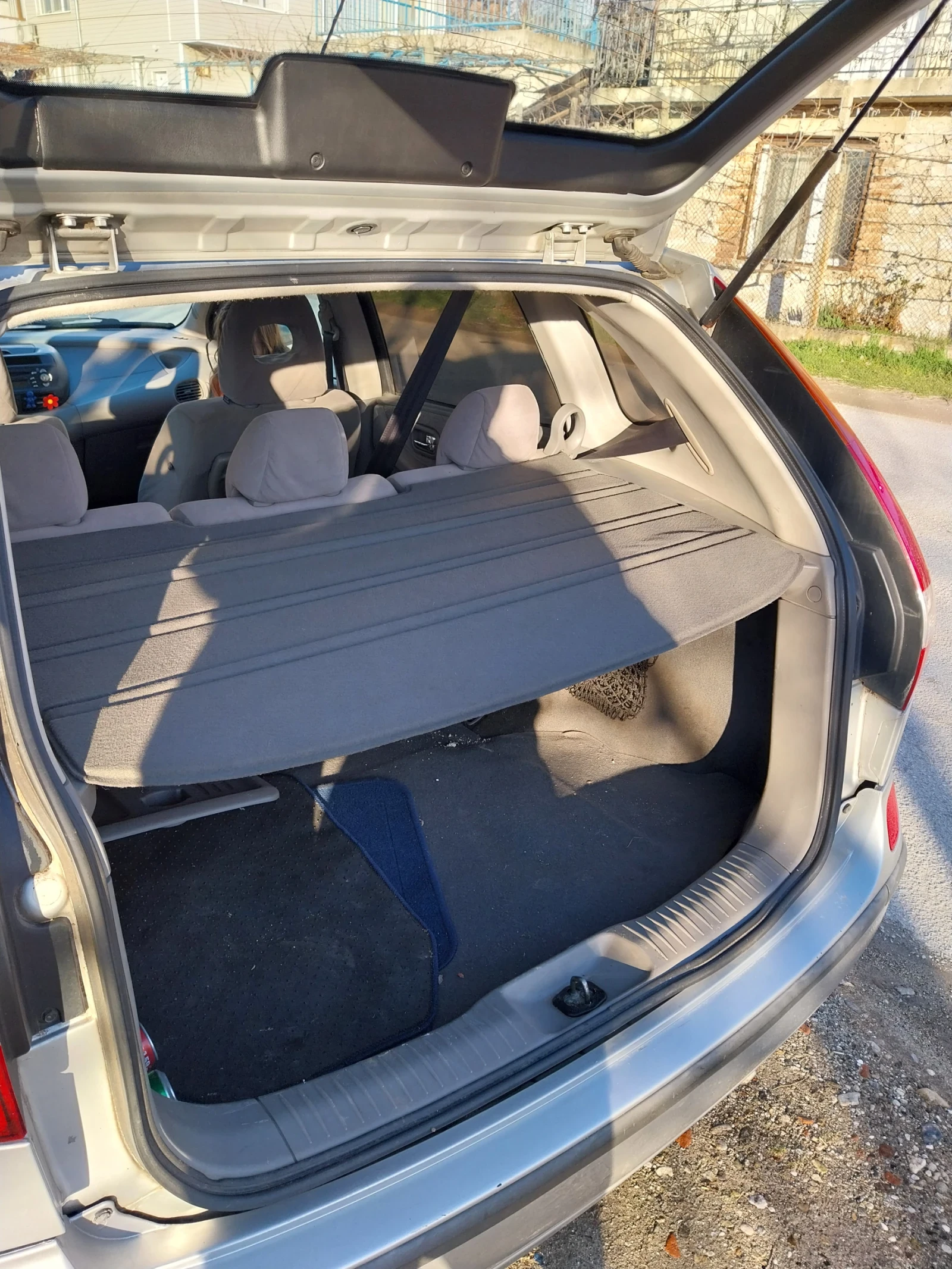 Nissan Almera tino 1i8 ���  | Mobile.bg � ����������� 11