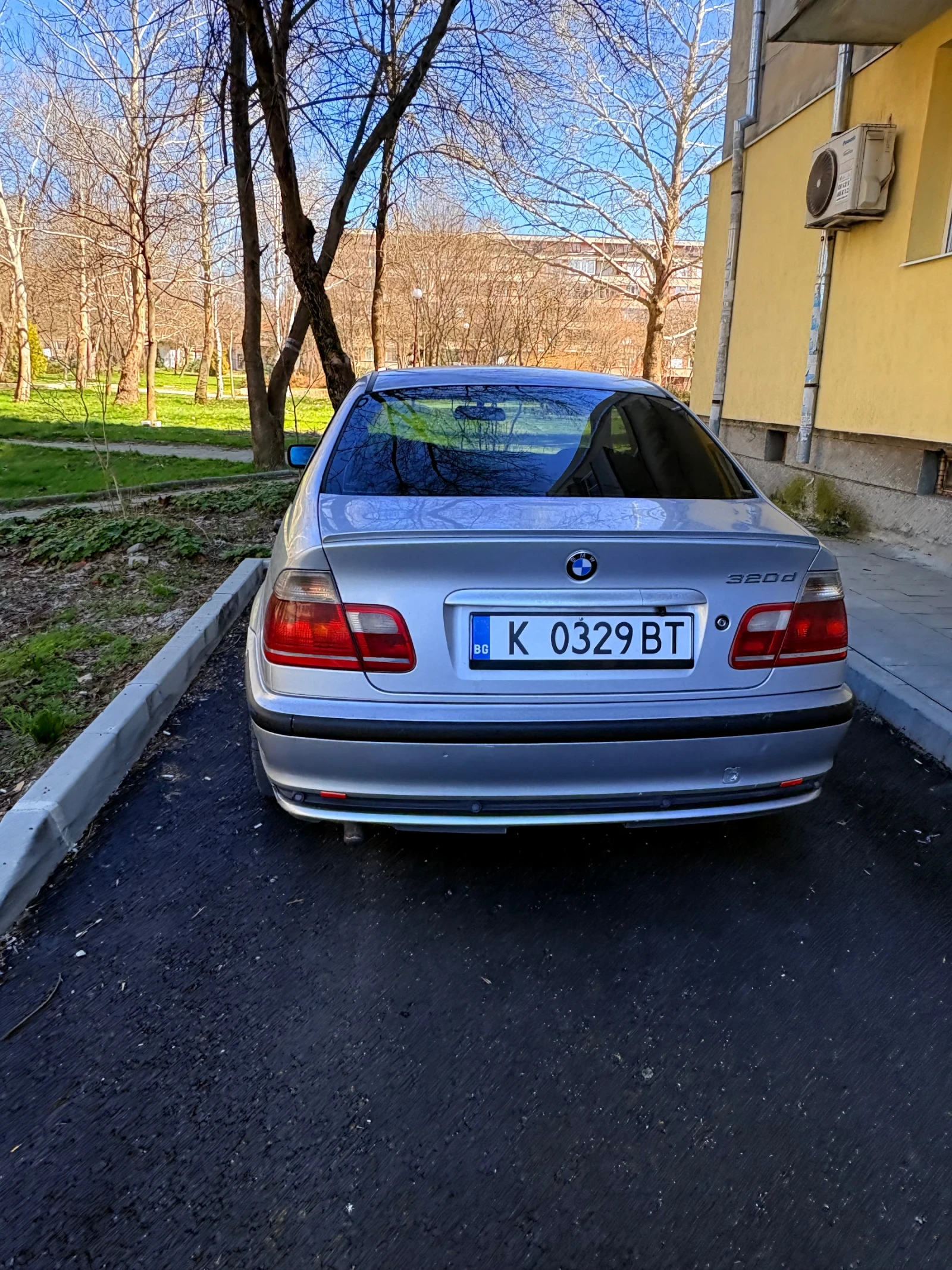 BMW 320 320d, снимка 7 - Автомобили и джипове - 53780331
