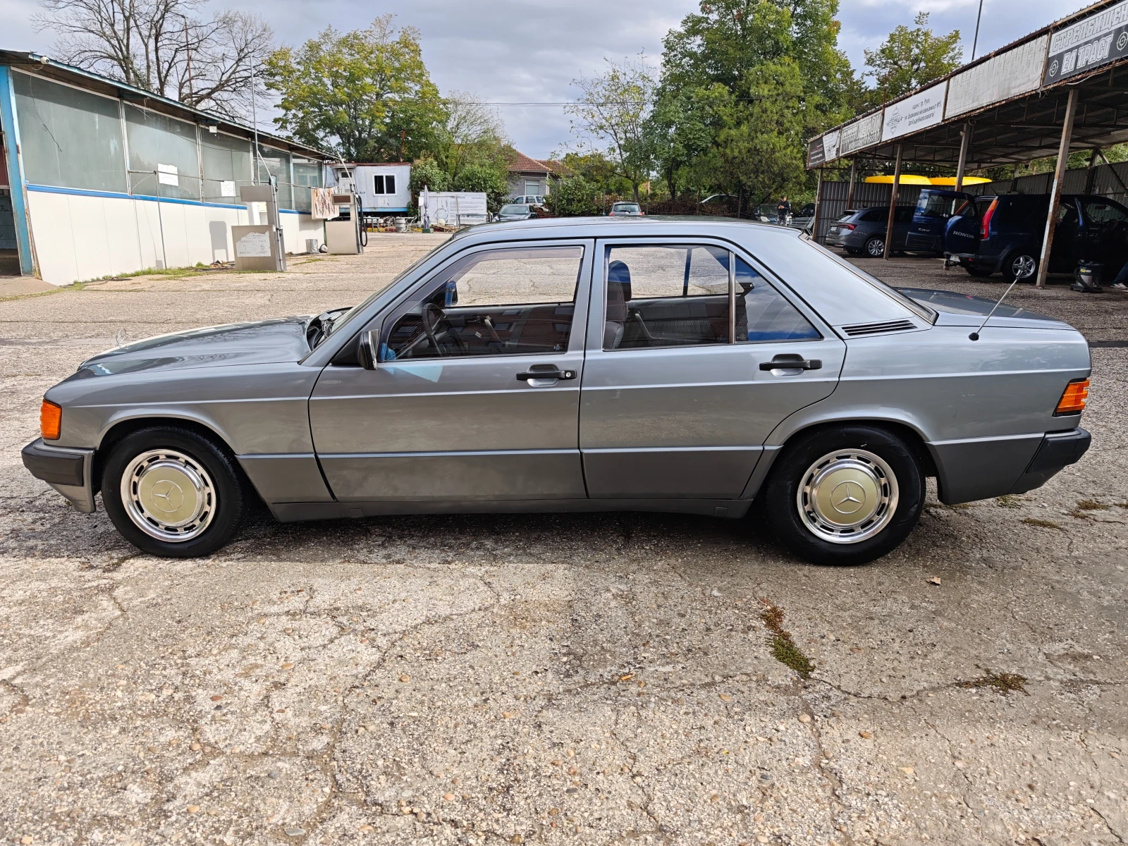 Mercedes-Benz 190, снимка 8 - Автомобили и джипове - 54123255