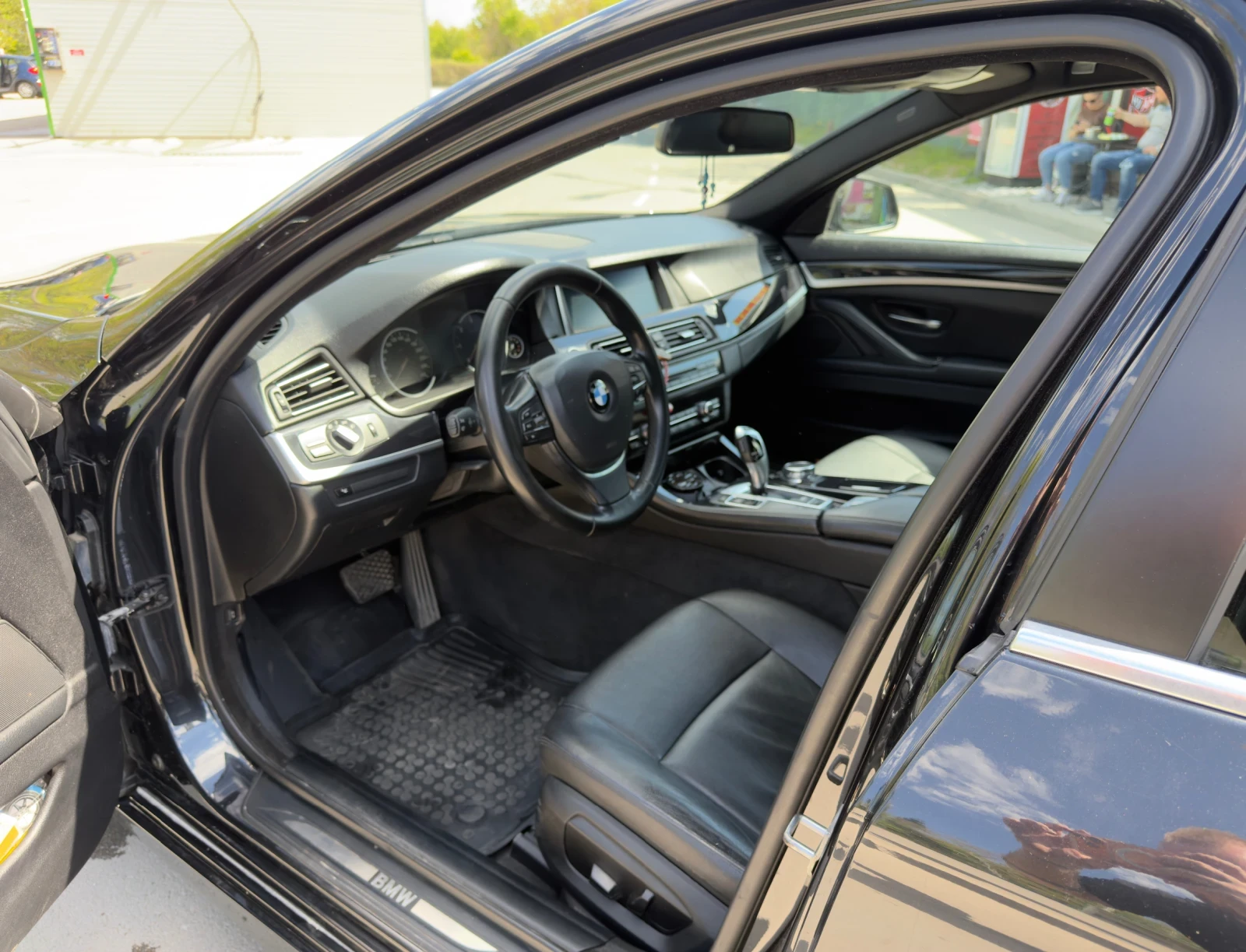 BMW 520 Facelift, снимка 5 - Автомобили и джипове - 54311823