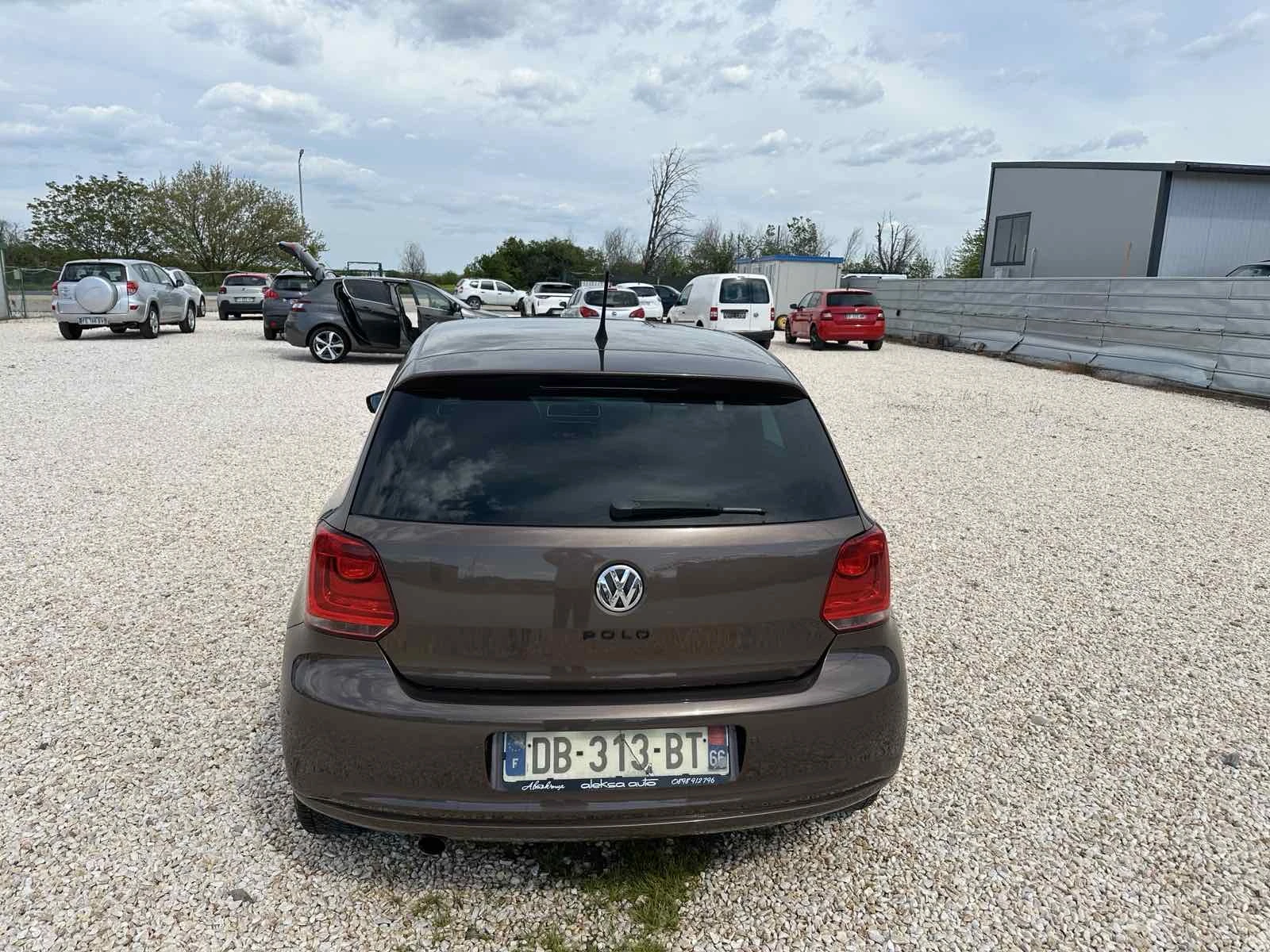 VW Polo 1.6  ТОП, снимка 6 - Автомобили и джипове - 54416205