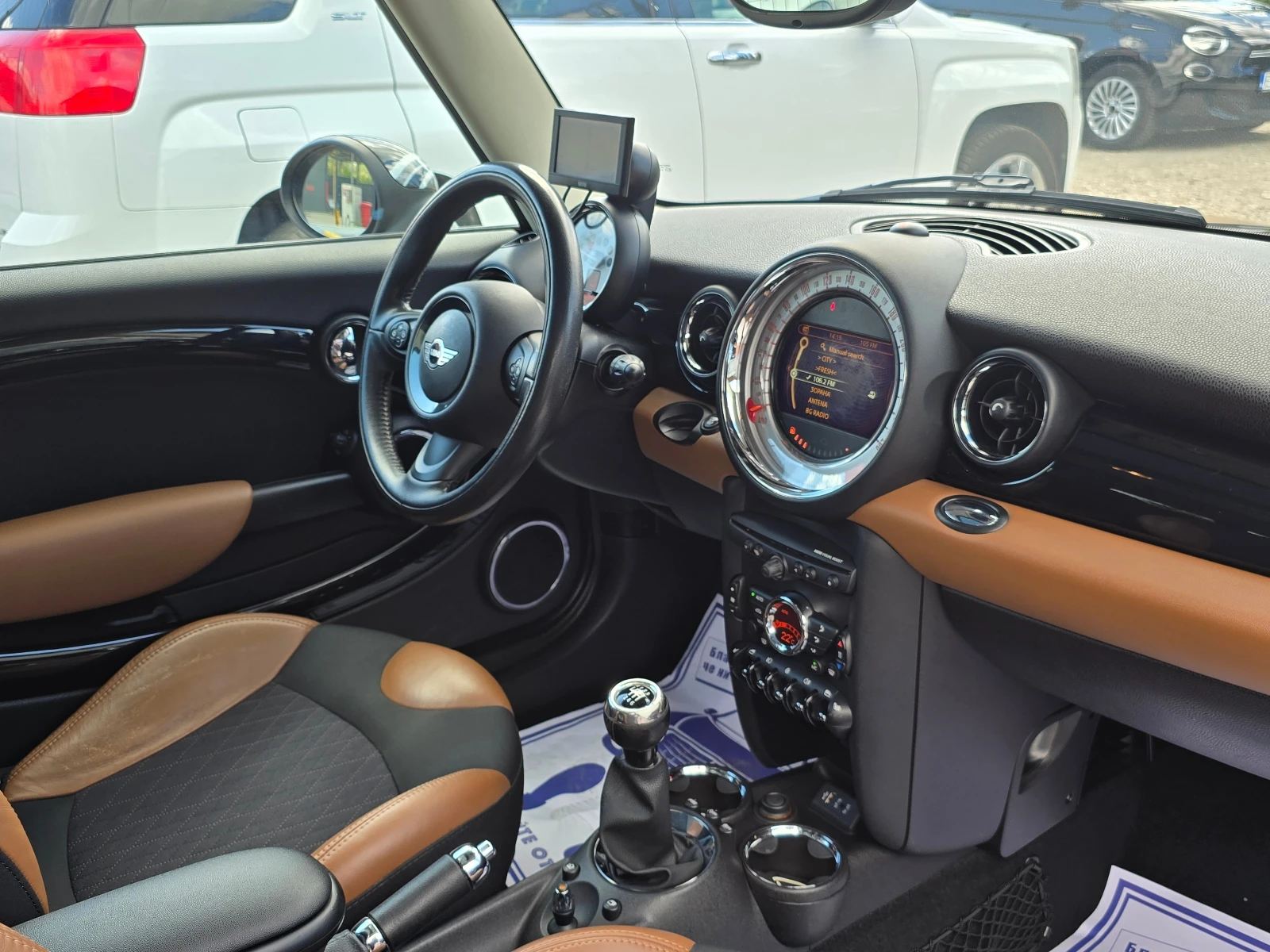 Mini Clubman 1.6d/Лизинг, снимка 11 - Автомобили и джипове - 54450285