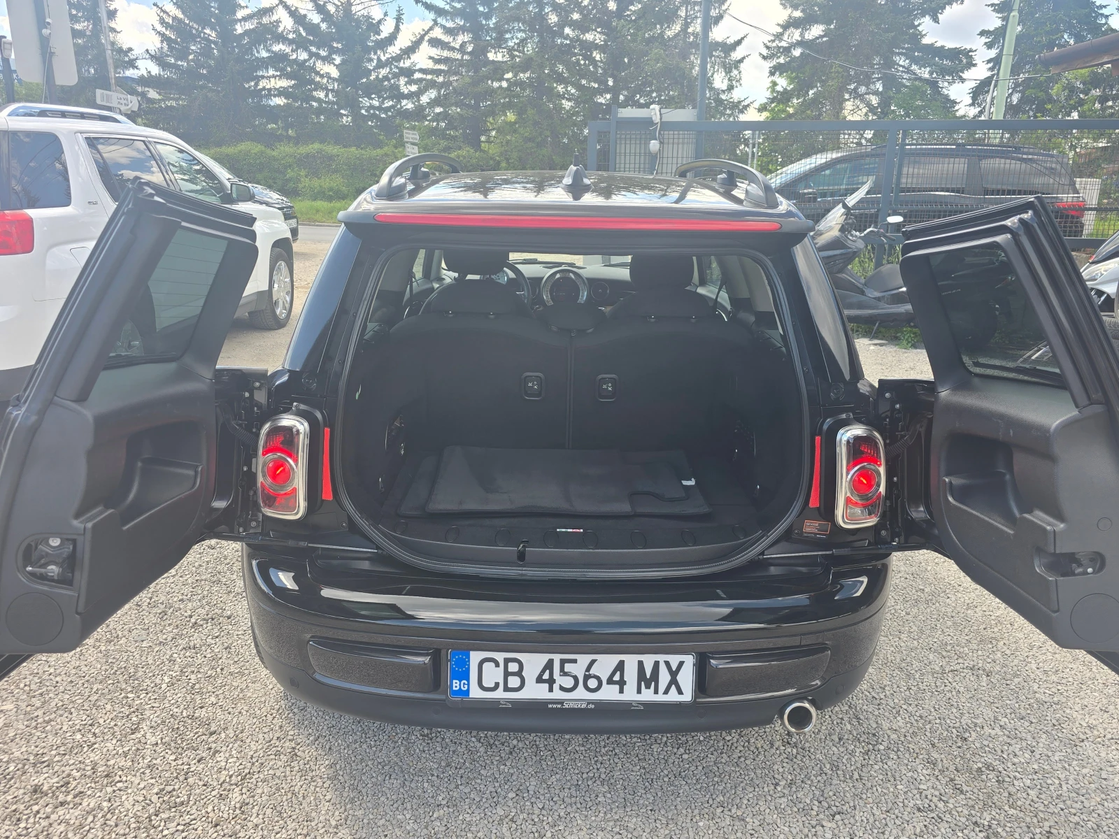 Mini Clubman 1.6d/Лизинг, снимка 9 - Автомобили и джипове - 54450285