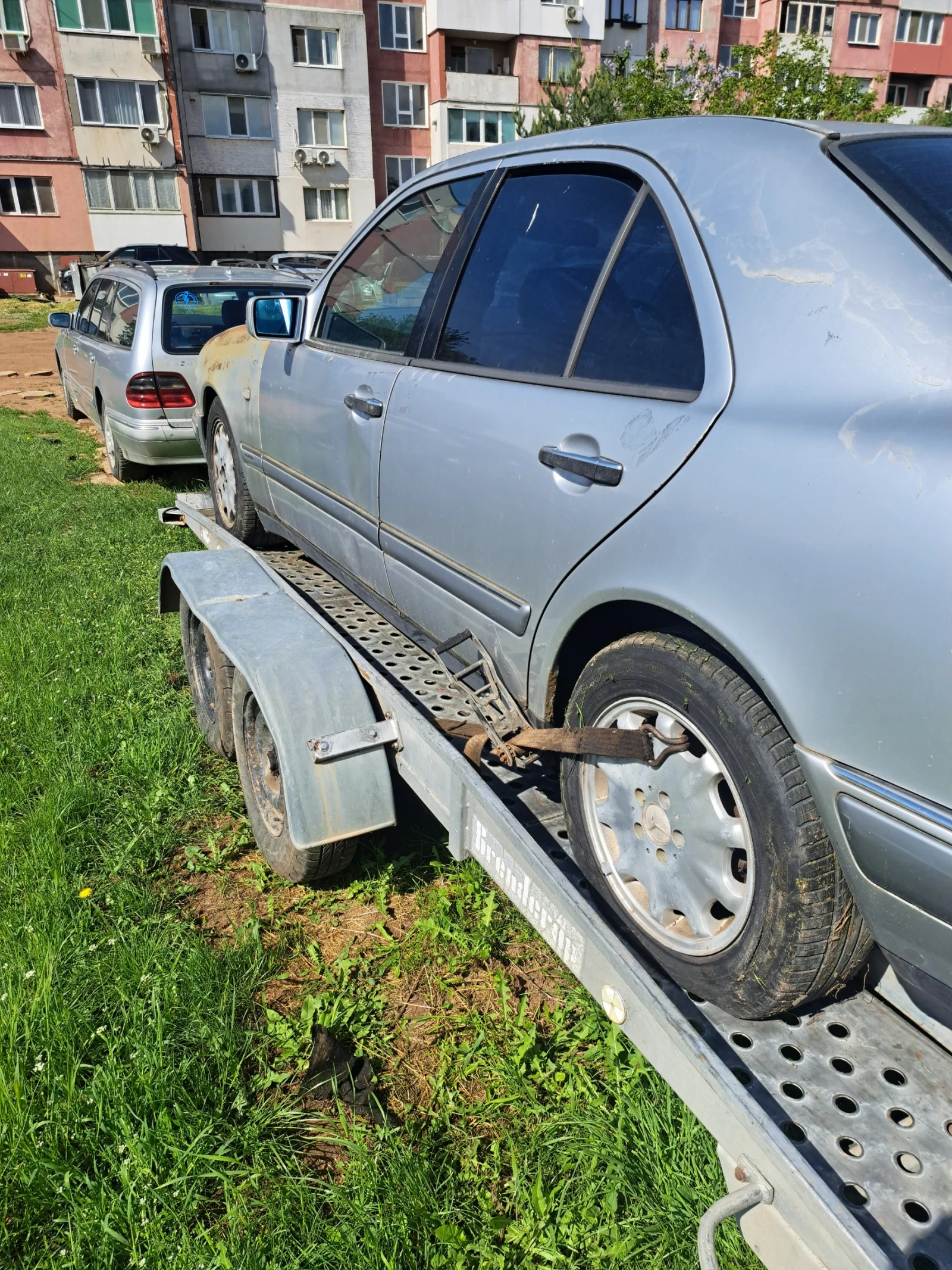 Mercedes-Benz E 300, снимка 7 - Автомобили и джипове - 55237961