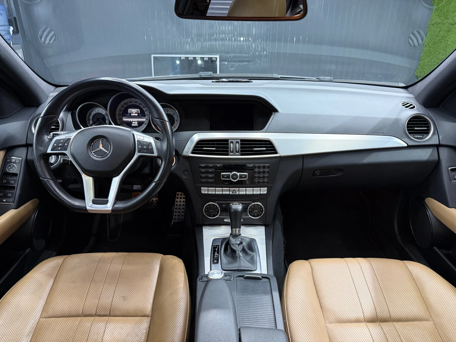 Mercedes-Benz C 350 AMG Line, FULL, CH, снимка 8 - Автомобили и джипове - 54803294