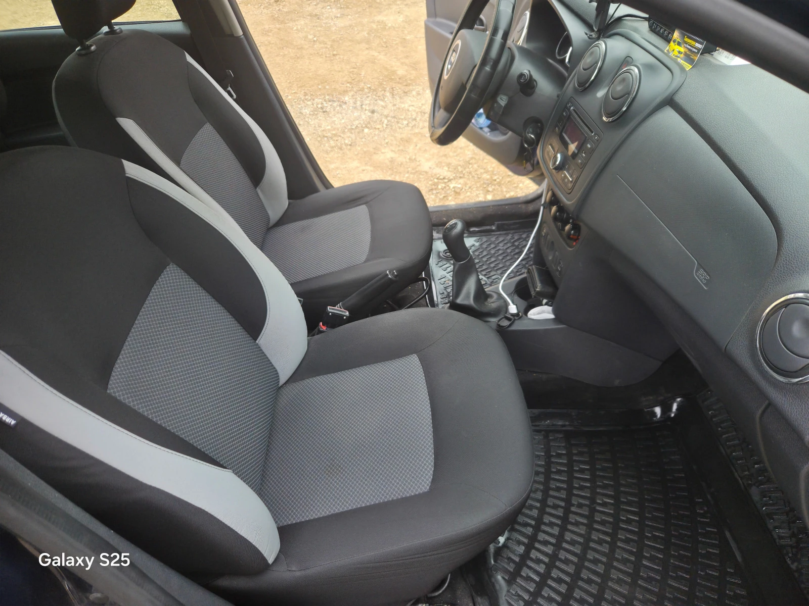 Dacia Logan 4 цил, снимка 12 - Автомобили и джипове - 54916162