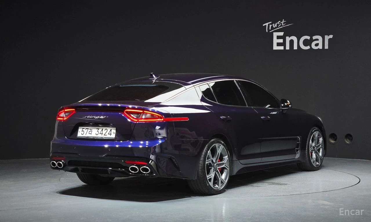 Kia Stinger 3.3 GT* ПОДГРЕВ* ОБДУХВАНЕ* КАМЕРА* КРАЙНА ЦЕНА* , снимка 3 - Автомобили и джипове - 54972037