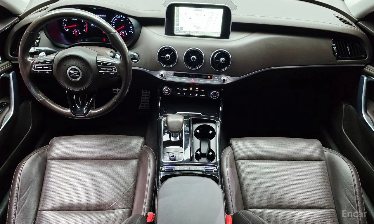Kia Stinger 3.3 GT* ПОДГРЕВ* ОБДУХВАНЕ* КАМЕРА* КРАЙНА ЦЕНА* , снимка 9 - Автомобили и джипове - 54972037