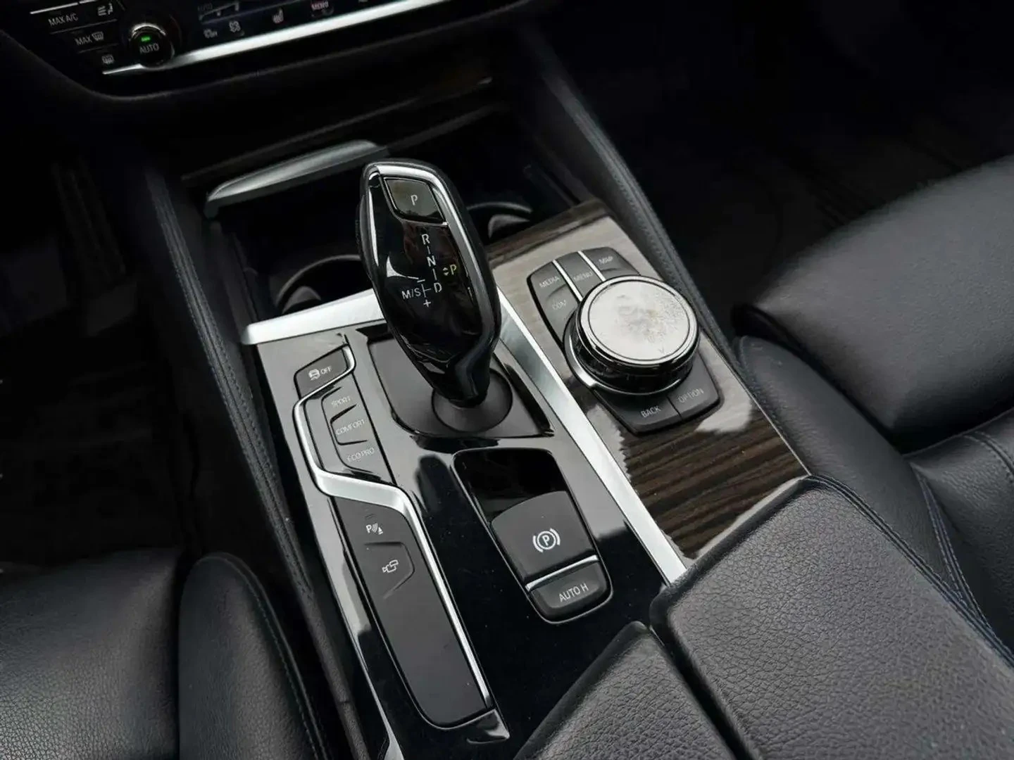BMW 540 xDrive M Sport PKG ЦЕНА ДО БГ АВТОКРЕДИТ, снимка 12 - Автомобили и джипове - 55347870