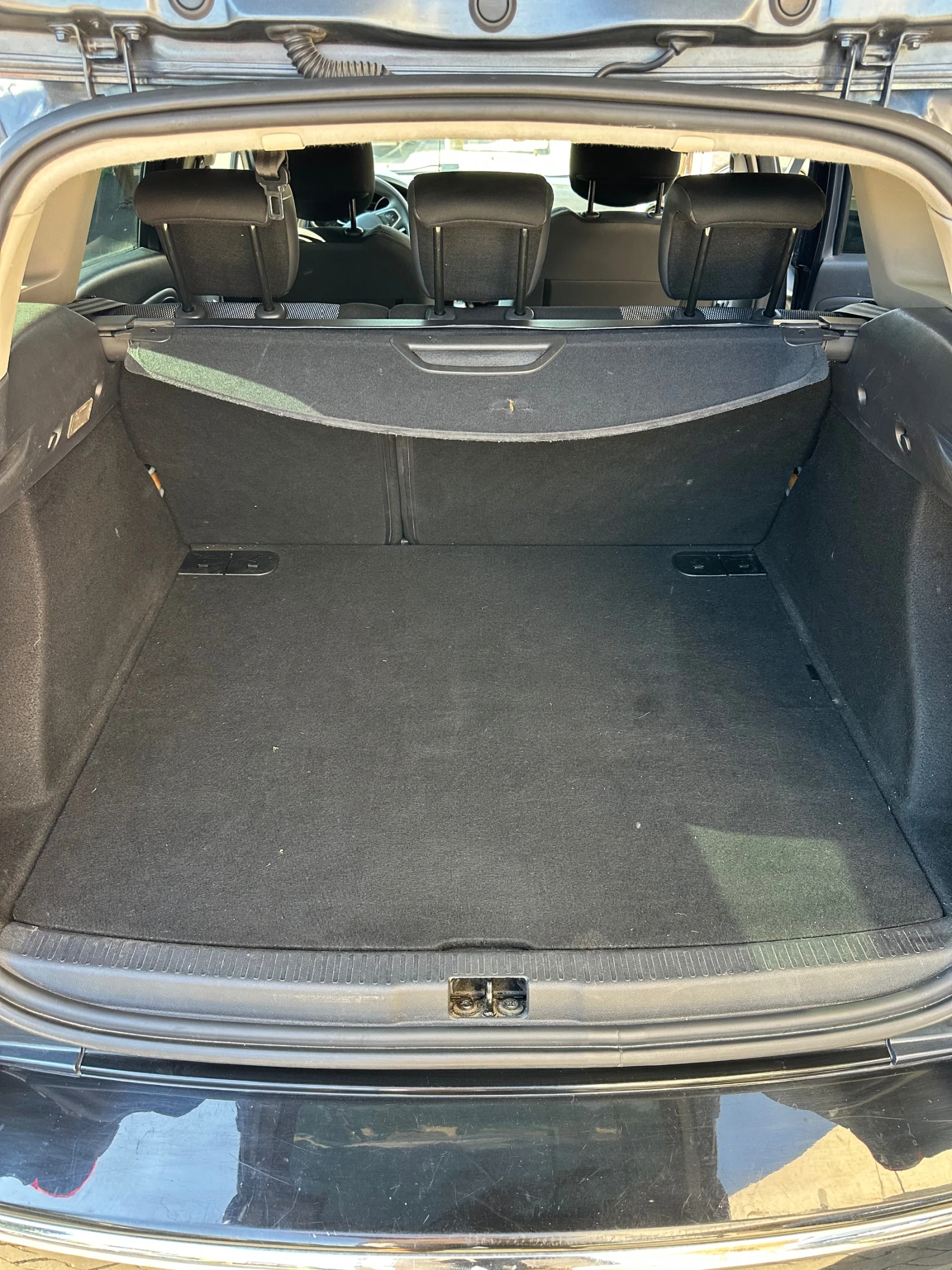 Renault Clio 1.5 dci, снимка 11 - Автомобили и джипове - 55365559