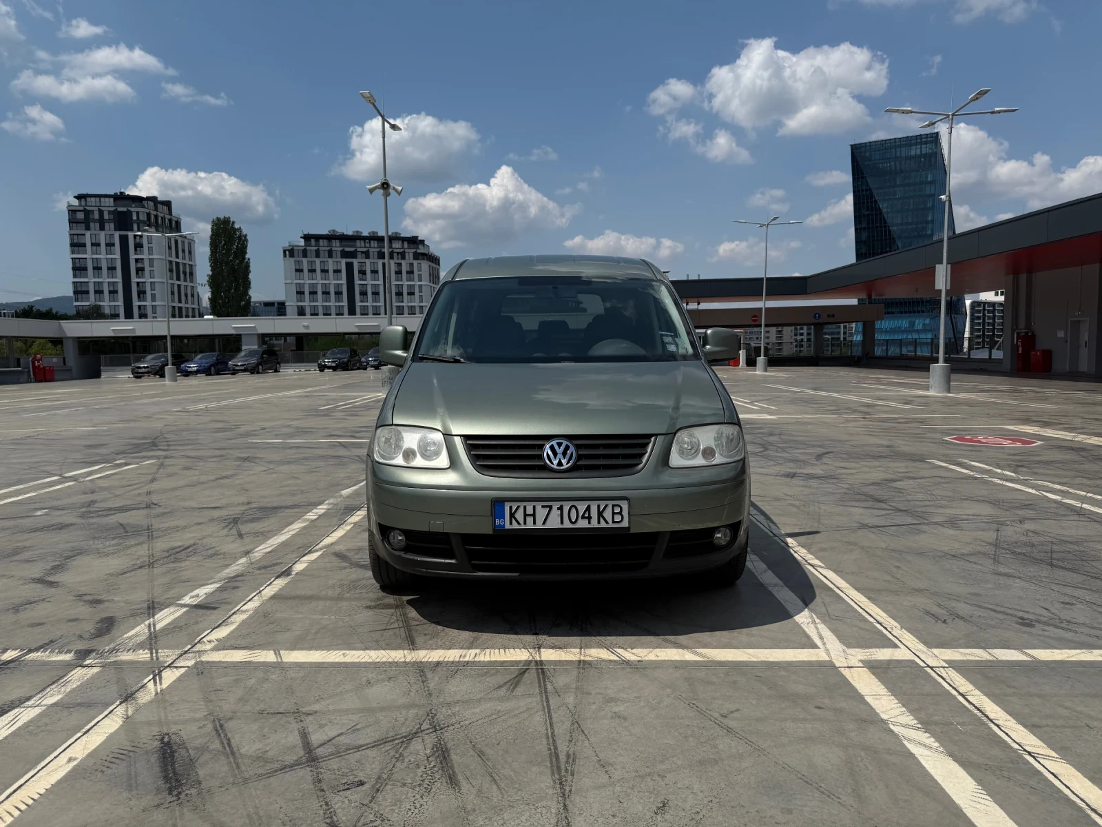 VW Caddy MAXI 1.6i с газ, снимка 2 - Автомобили и джипове - 55583770