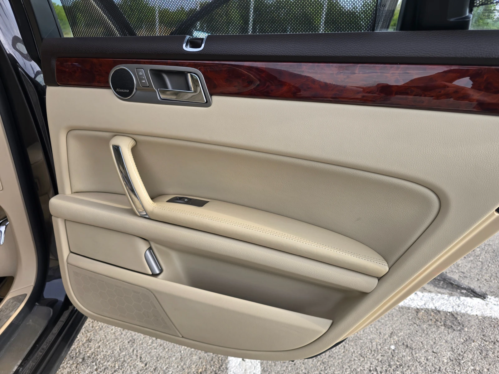 VW Phaeton, снимка 14 - Автомобили и джипове - 55931710