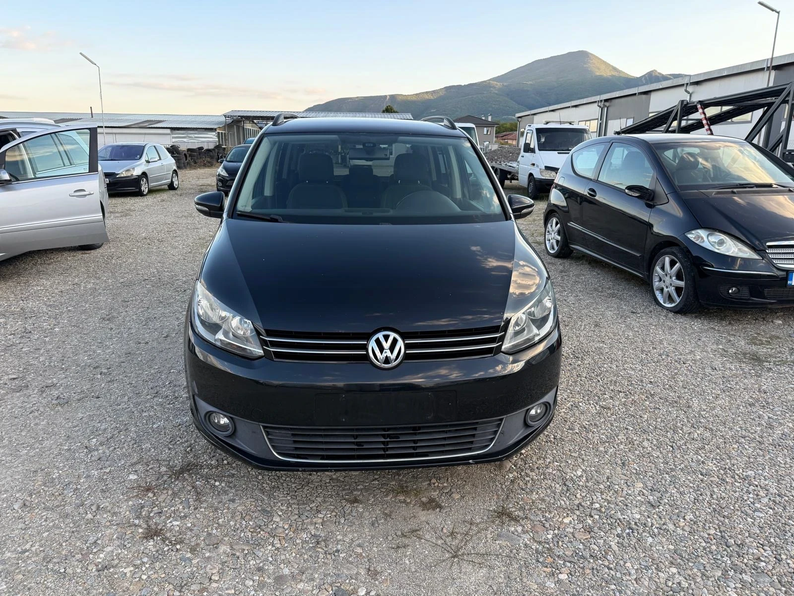 VW Touran  2014 1.6 110 ks tdi 7 mesta