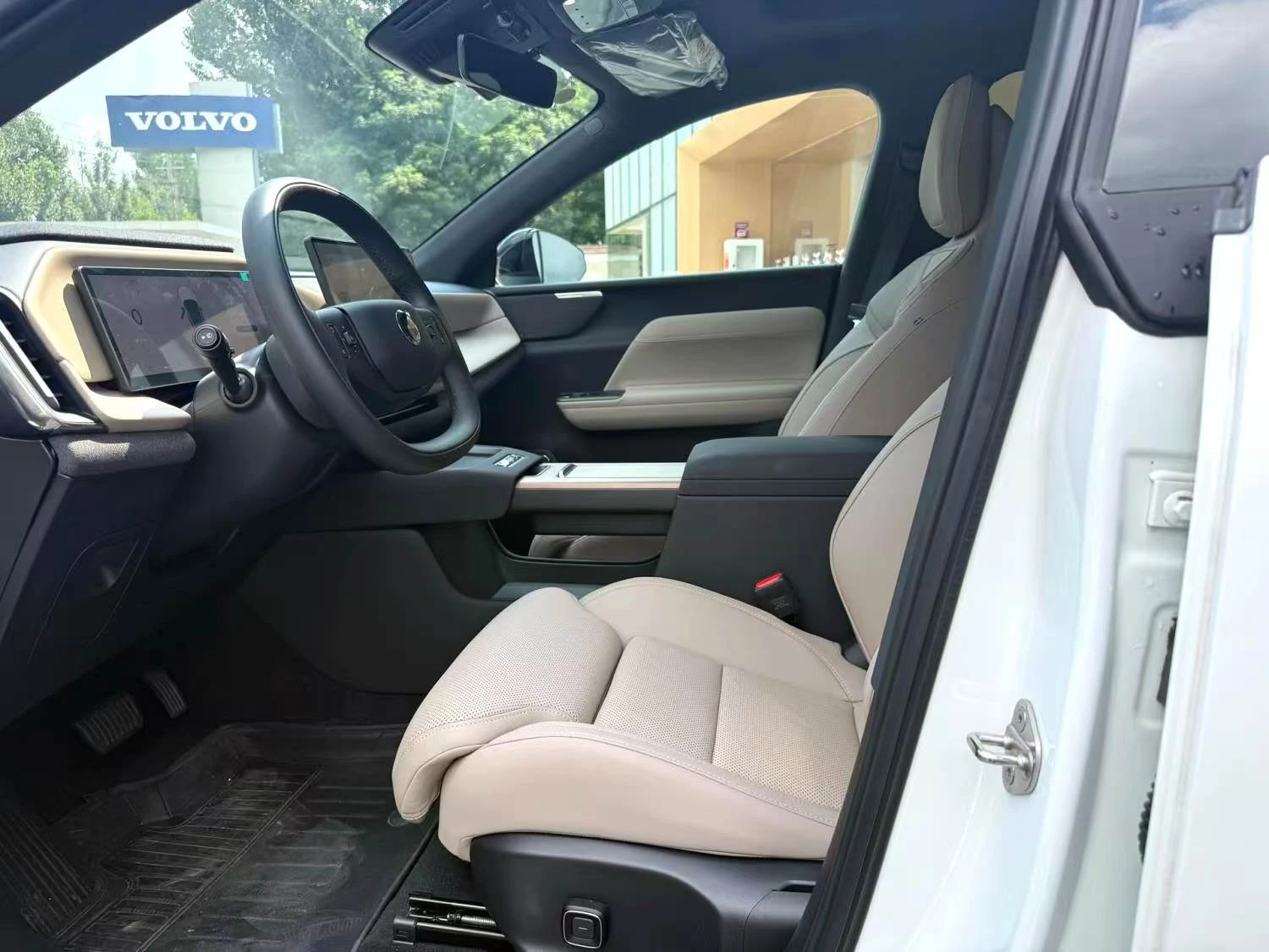 Volvo Xc70 VOLVO XC70 ULTRA AWD 4X4 462HP PLUG-IN HYBRID FULL | Mobile.bg � ����������� 10