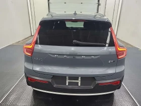Volvo XC40 Core  CARFAX, снимка 4