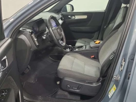 Volvo XC40 Core  CARFAX, снимка 5